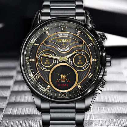 Maßgeschneiderte goldene Uhr mit Militärabzeichen und Rang eines britischen Veteranen mit personalisiertem Namen und Dienstdaten